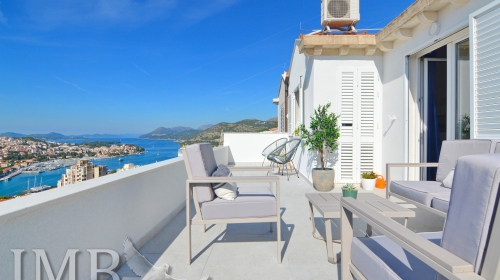 Atraktivan stan 60 m2 | Panoramski pogled na more i otoke | Dubrovnik